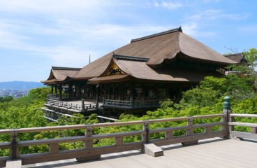 「清水の舞台か、石橋か」